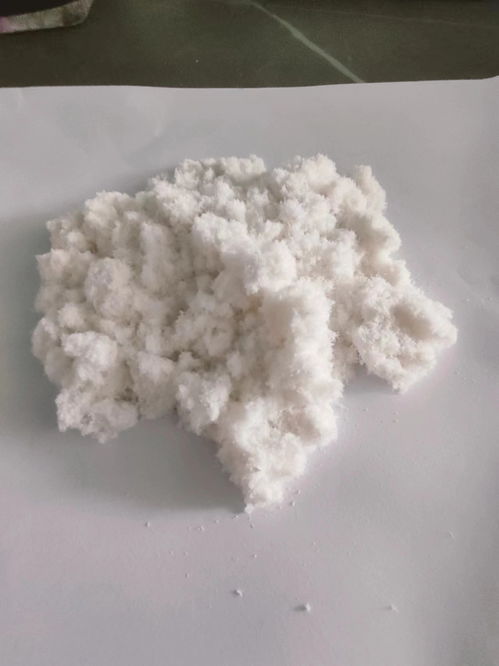 漂白牛皮纖維、漂白牛皮粉與石膏混合料在寵物用品及飼料制造中的應用